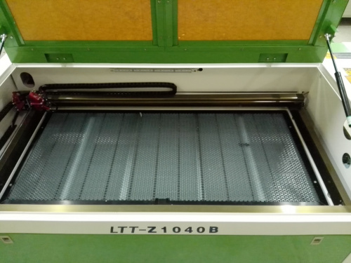 Лазерно-гравировальный станок с ЧПУ, 1000х400, 60W, чиллер СW3000, с подъемным столом	LTT-Z1040B