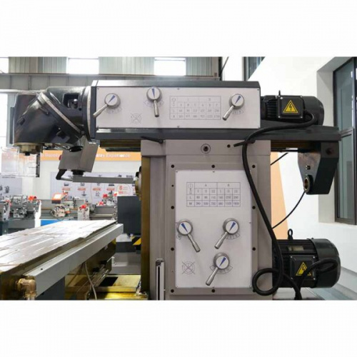 Универсальный фрезерный станок по металлу XL6436C