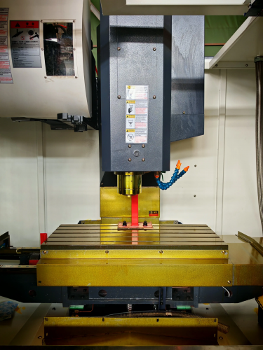 Фрезерный обрабатывающий центр с ЧПУ VMC650 (Fanuc Oi-MF Plus)