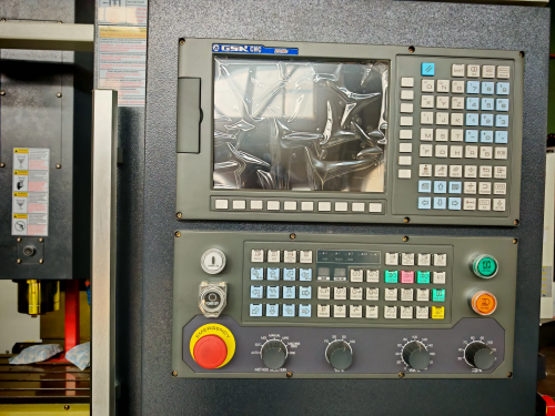 Фрезерный обрабатывающий центр с ЧПУ VMC650 (Fanuc Oi-MF Plus)