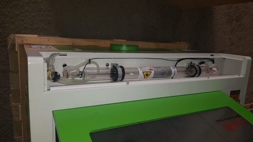 Лазерно-гравировальный станок с ЧПУ, 600х400, 50W, помпа, с подъемным столом, (без чиллера) LTT-Z6040B